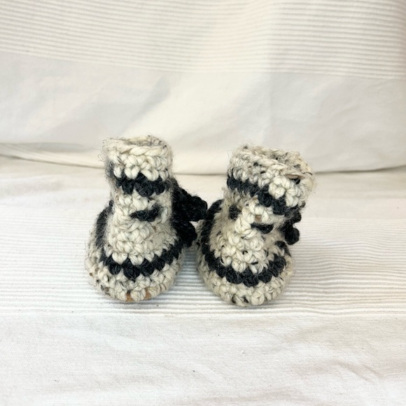 Wool Knit Slippers with Sheepskin Sherpa Soles - Picture 4 of 14